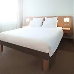 Novotel Lausanne Bussigny Отель