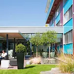 Отель Novotel Lausanne Bussigny 4*