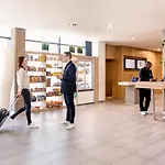 Novotel Lausanne Bussigny Отель 4*