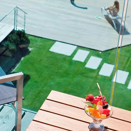 Novotel Lausanne Bussigny Отель 4*