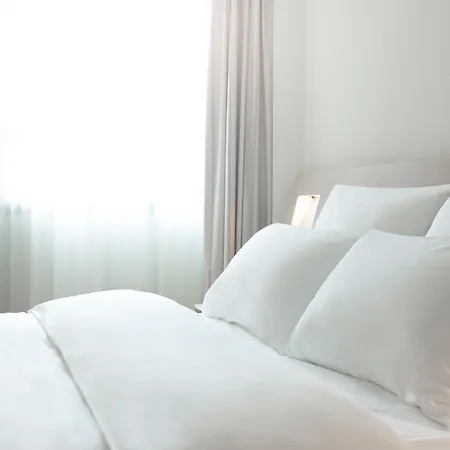 Novotel Lausanne Bussigny Отель Криссье