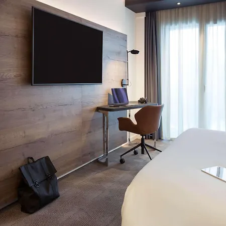 Отель Novotel Lausanne Bussigny Криссье