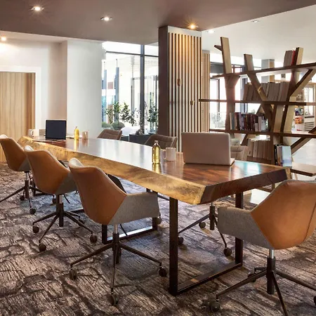 Novotel Lausanne Bussigny 4*