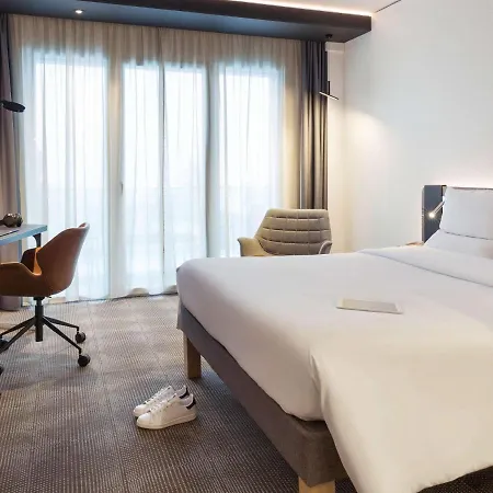Отель Novotel Lausanne Bussigny 4*