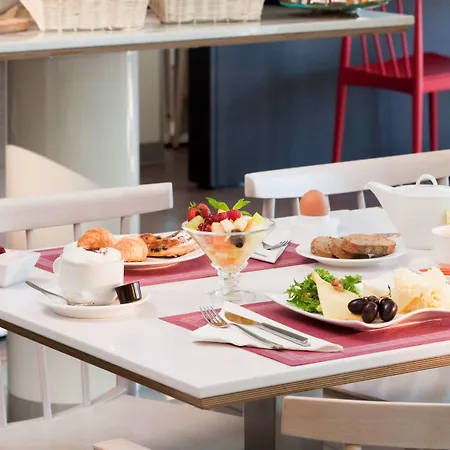 Novotel Lausanne Bussigny Hotel