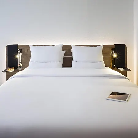 Novotel Lausanne Bussigny Hotel 4*