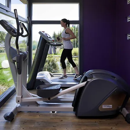 Novotel Lausanne Bussigny 4*