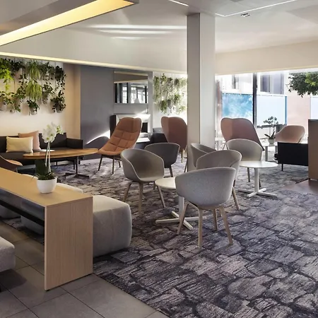 Novotel Lausanne Bussigny 4*