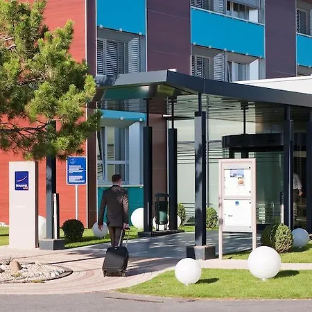 Novotel Lausanne Bussigny 4*