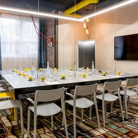 Отель Novotel Lausanne Bussigny Криссье