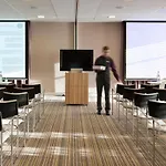 Hotel Novotel Lausanne Bussigny 4*