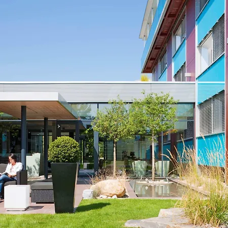 Hotel Novotel Lausanne Bussigny 4*