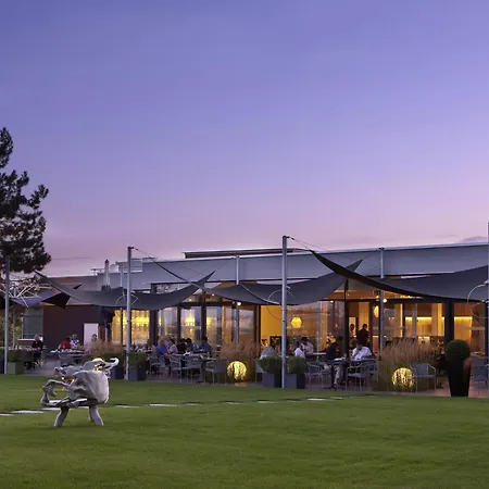 Novotel Lausanne Bussigny Hotel 4*