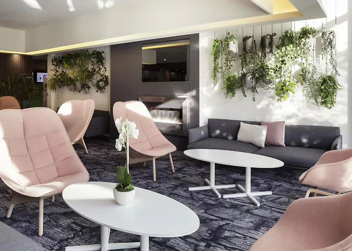 Hotell Novotel Lausanne Bussigny 4*