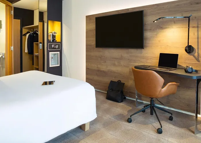 Novotel Lausanne Bussigny 4*